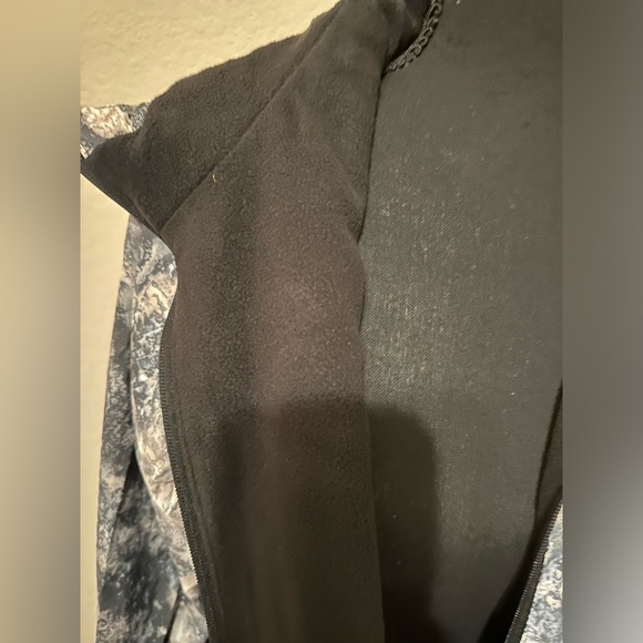 New Balance Reflective Logo Running Windbreaker Women’s Medium Jacket Camo. Sz L - Picture 11 of 12